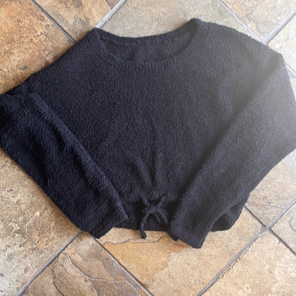 Ptula Plush Black Long sleeve